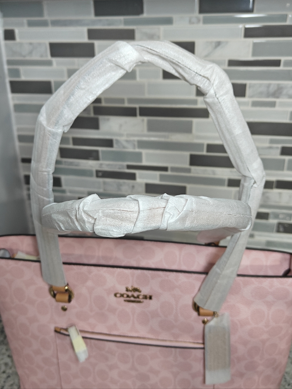 Coach Station Tote Bag In Signature Canvas (Powder pink) - Picture 4 of 16